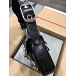原版復刻人気新作 バレンシアガバッグ30x 14 x 4.5cmC+工場★超厳選★入手困難な