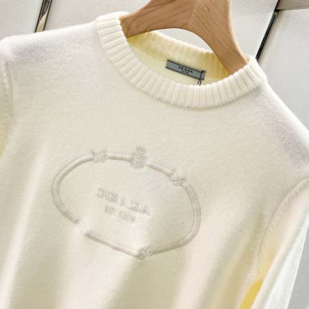 2026年10月20日秋冬Prada新作厚いセーター高品質 ...