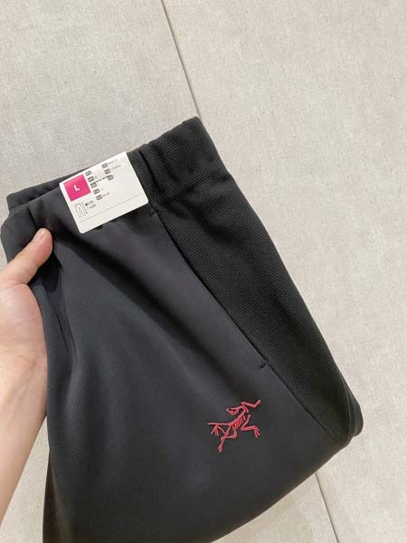2026年10月27日入荷秋冬新作ARCTERYXスラックス...