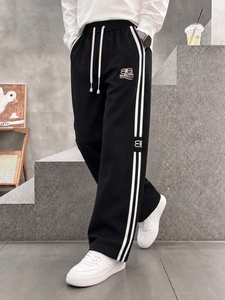 2026年10月27日入荷秋冬新作Balenciagaパンツ...