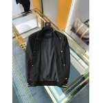 2026年10月28日入荷秋冬新作Louis Vuittonジャケット高級品/誕生日プレゼント/KD工場